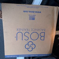 New Bosu Ball 26in 80$ OBO 