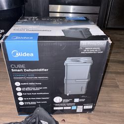 Cube Smart Dehumidifier 