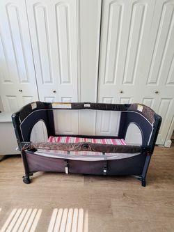 Baby cot