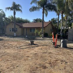 House With 14 Acres , 4bd/3bth 2500 Sq Ft 