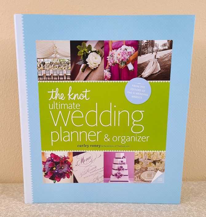 *New* The Knot Ultimate Wedding Planner and Organizer