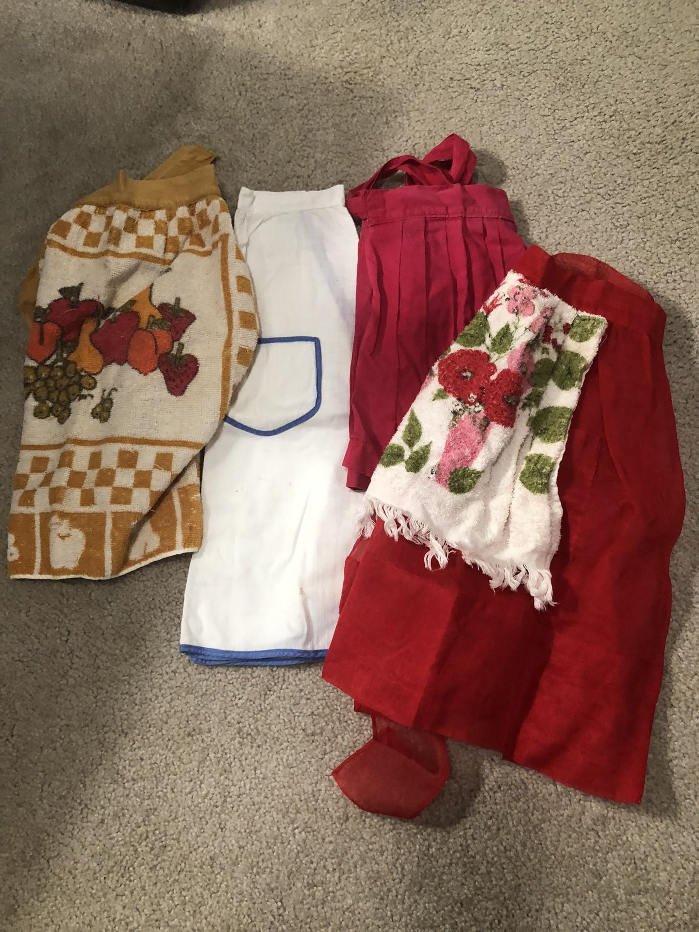 Retro Aprons 