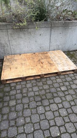 standard wood palette