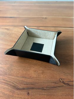 Bey Berk Black Leather Jewelry Valet