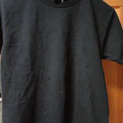 Plain Shirt Black Size Medium Must Pick Up