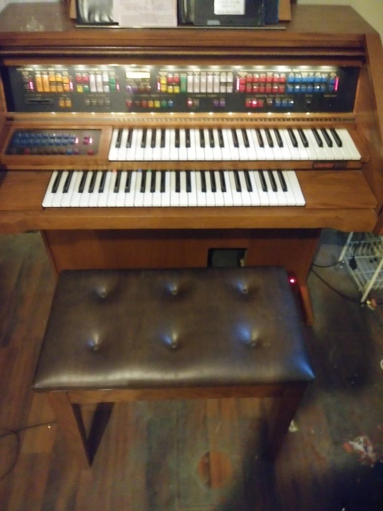 Lowrey nl-30 parade organ
