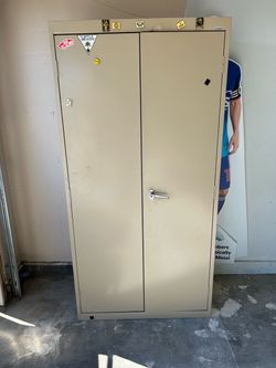 Metal Storage Cabinet with Locking Double Doors