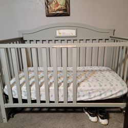 Crib/ toddler bed/ cuna cama para niños