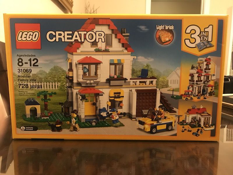 Lego creator best sale modular family villa