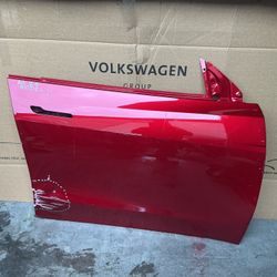 2020 - 2024 TESLA MODEL Y - FRONT PASSENGER SIDE DOOR OEM 