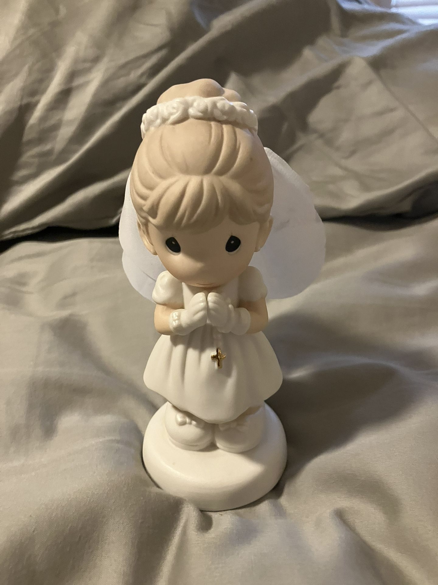 RARE!! SOLD OUT! Precious Moments 104012 Communion Girl Figurine