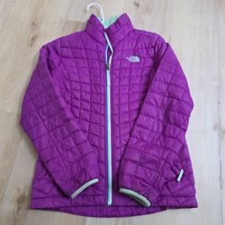 Girl North Face Jacket Size Medium $40