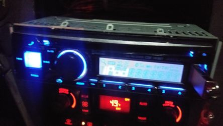 Alpine cde-143bt head unit