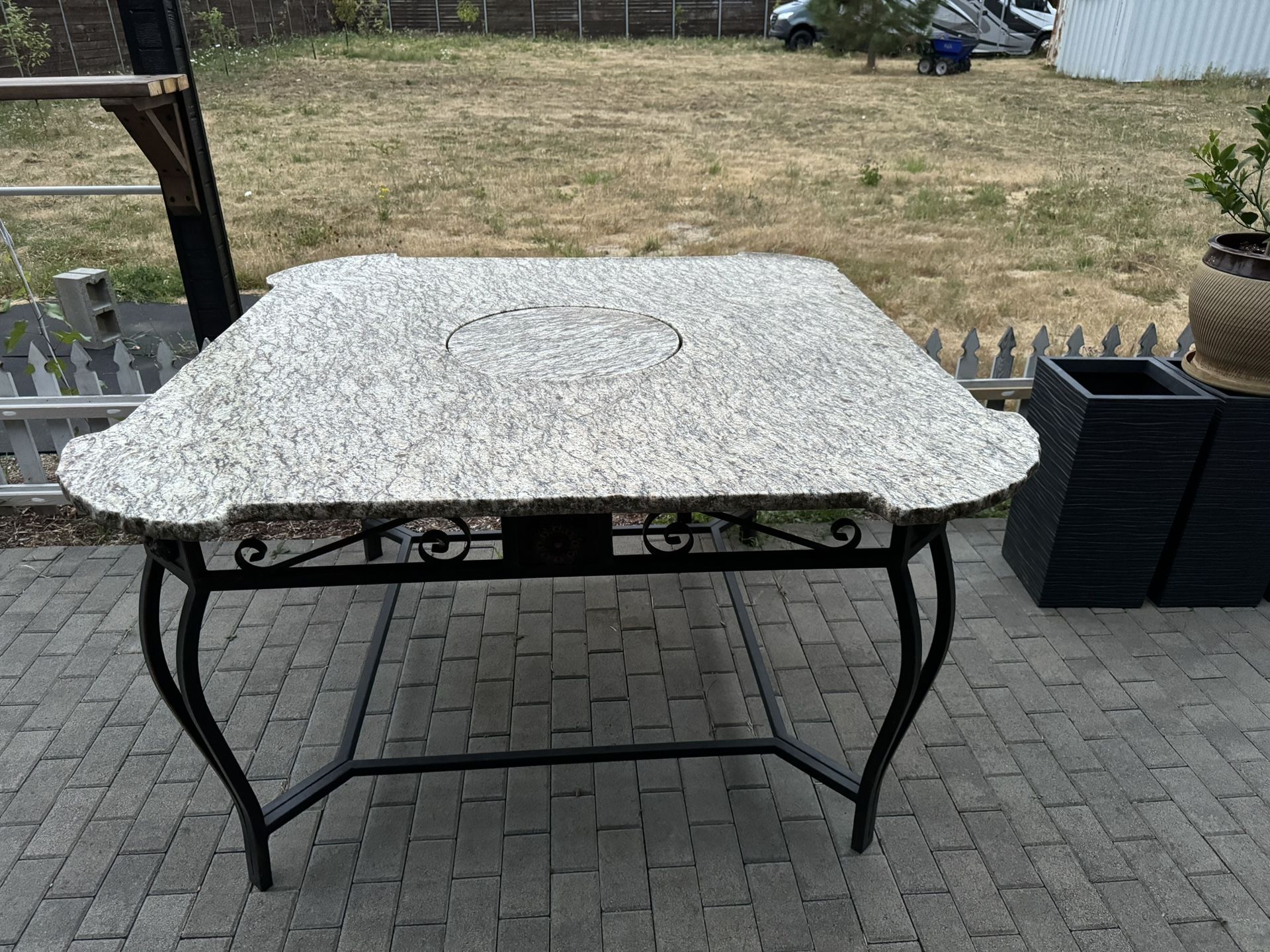 kitchen table for 12 people with rotating center