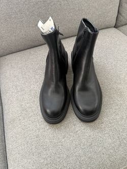 Black Leather Ankle Boots with Side Zip