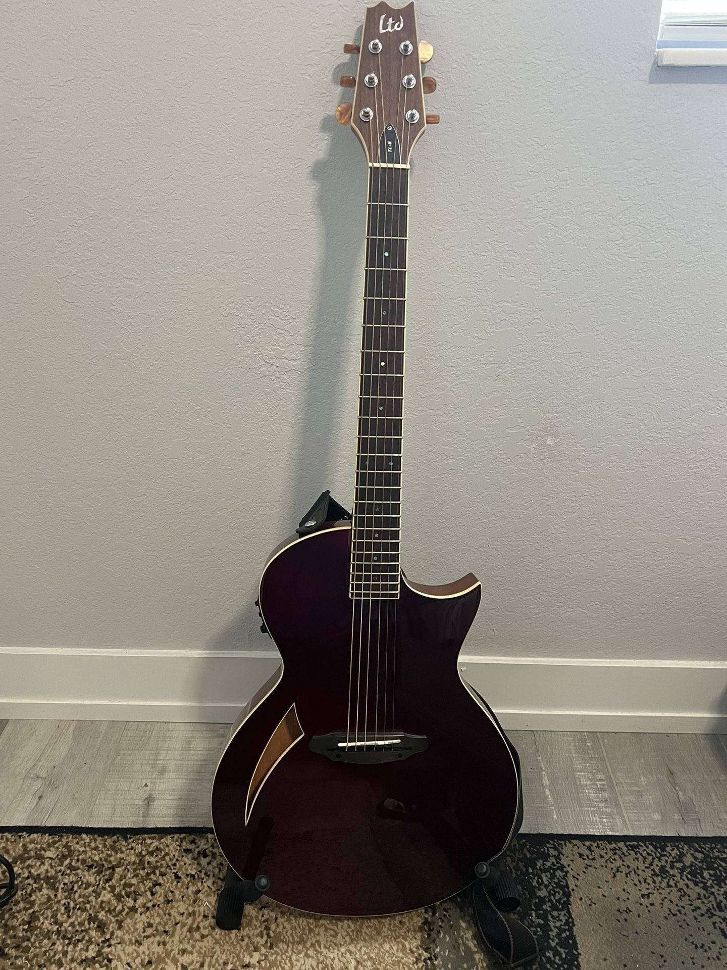 LTD Tl-6 Guitar