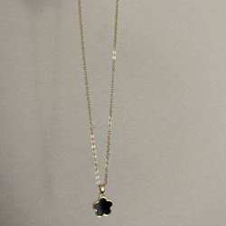 Clover Necklace