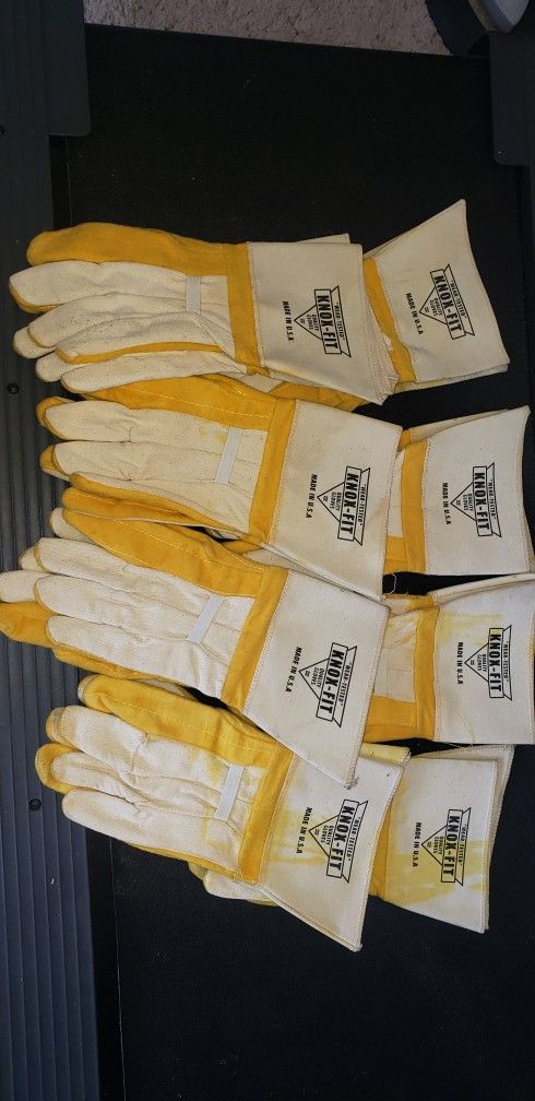 8 Pair Knoxville Knoxfit Ironworker Gloves