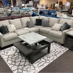 Hallenberg Fog LAF or RAF Sectional /couch /Living room set
