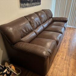 Leather Couch With Coffee Table 