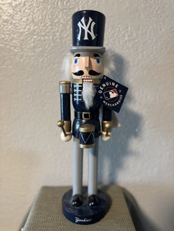 New York Yankees 14" Team Holiday Nutcracker