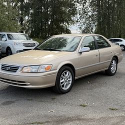 2000 Toyota Camry
