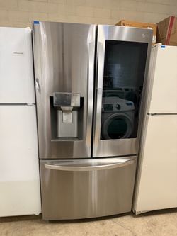 LG knock Knock French Door Bottom Freezer Refrigerator