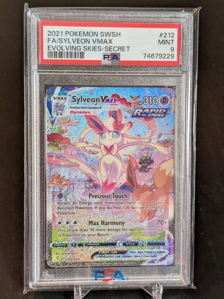 Pokemon Sylveon VMAX Alt Art 212/203 PSA 9 Evolving Skies