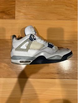 Air Jordan 4 Midnight Navy’s Size 10