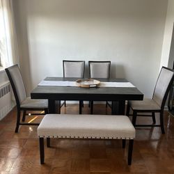 Dining Table w/Chairs & Bench