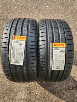 NEW 255/30/20 PIRELLI RUN FLAT TIRES