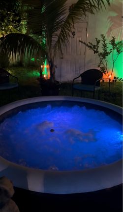 Jacuzzi only 3 months of use like new