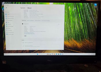 Dell Inspiron 24-3475 All-in-One Desktop (Touchscreen / 256GB SSD)