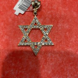 10k Gold Star Charm 16.2 Grams 