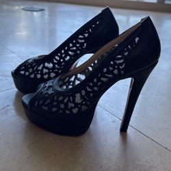 Christian Louboutin Peep Toe Heels sz 40 (9)