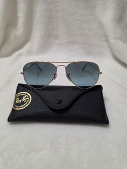 Ray●ban