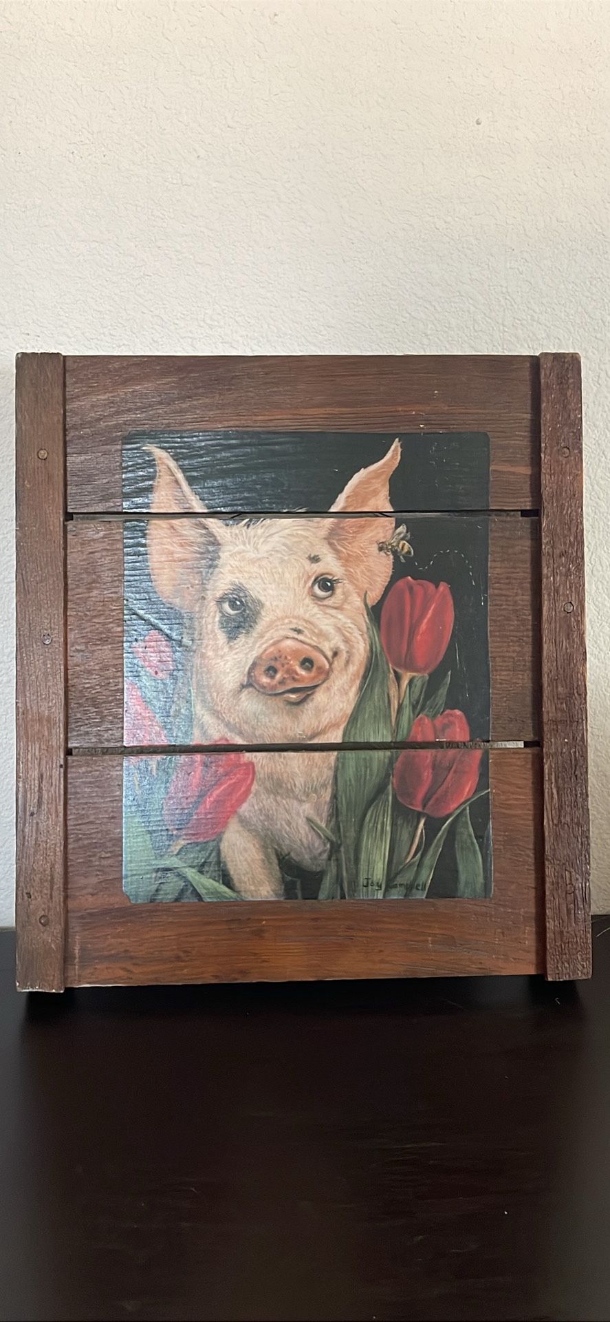 DECOUPAGE  BLACK EYE PIG SITTING IN TULIPS