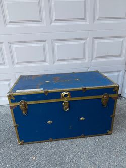 Vintage Blue Steamer Storage Trunk with Brass-Tone Hardware