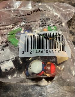 Brand New Super Mario Set Cake Decorations Cash Only