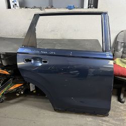 2023-2024-2025-2026 HONDA CR-V RIGHT REAR DOOR OEM USED