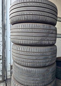 255 40 20 Hankook tires Con 80% de Vida Las 4