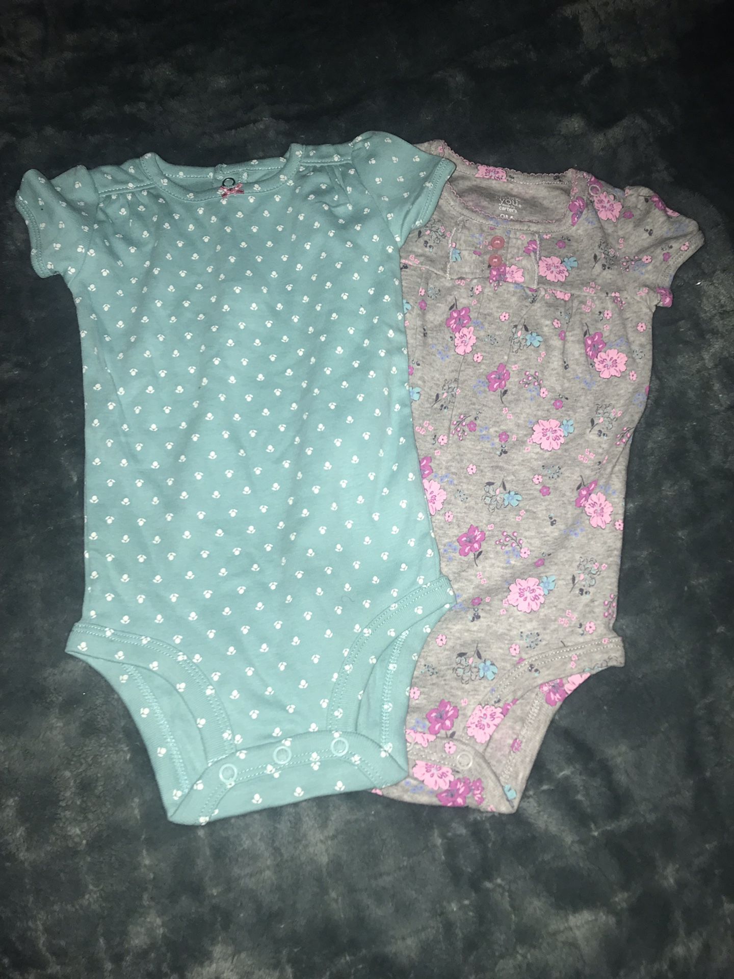 Baby onesie 9mo