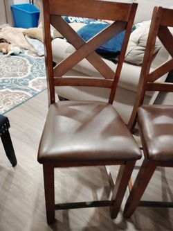 2 Nice Bar Stools