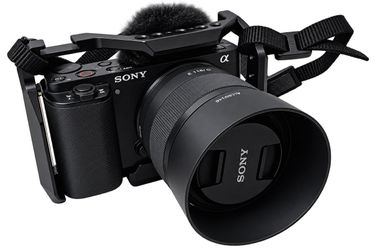Sony ZV-E10 Mirrorless Camera Like New FE 50mm f/1.8 Lens Vlog Rig