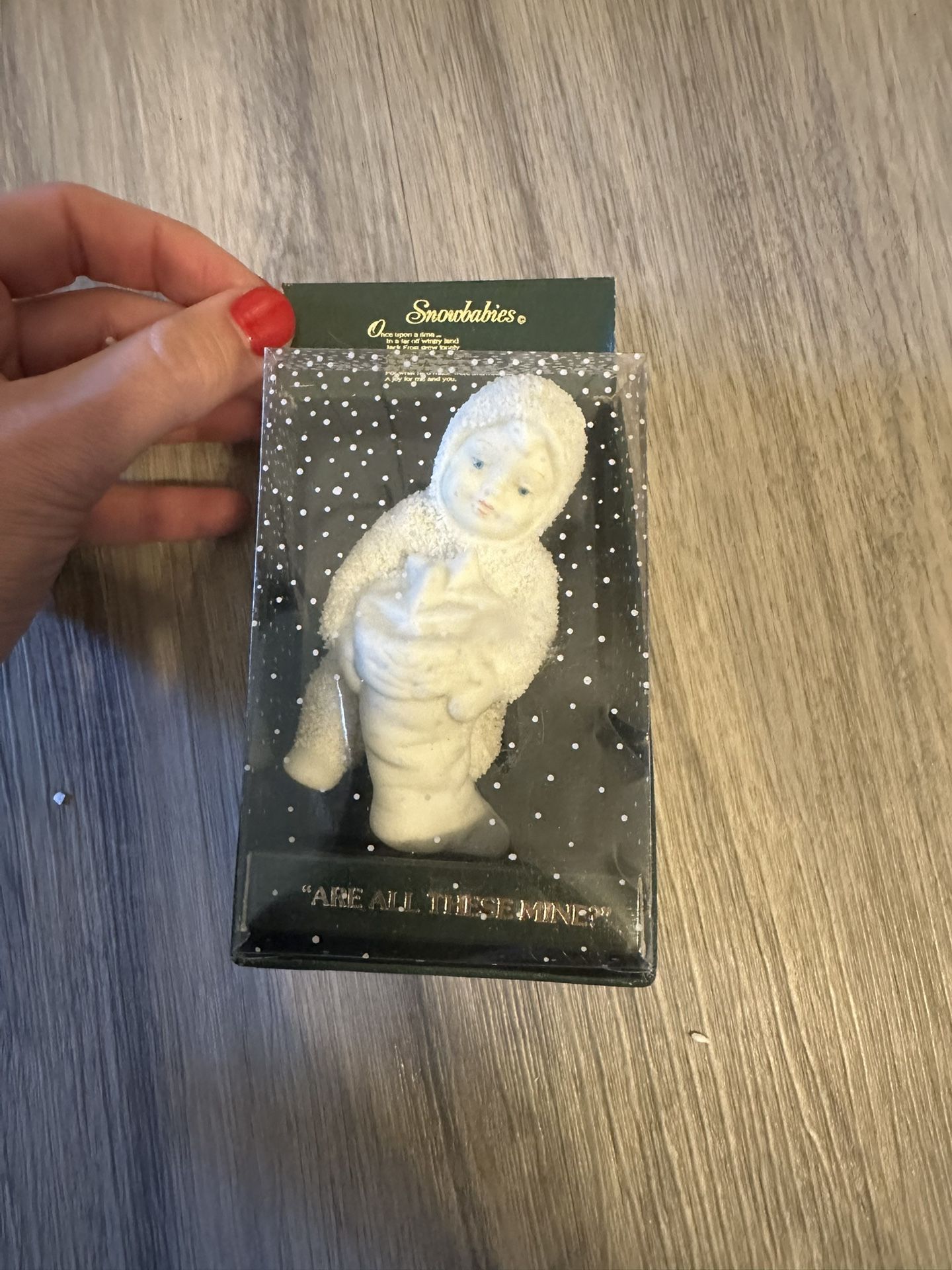 DEPT 56 SNOWBABIES SMALL SNOWBABY HOLDING STOCKING