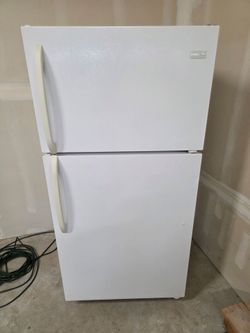 Frigidaire refrigerator and freezer