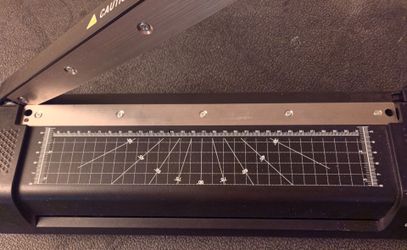Laminate Machine great for Laminateing IDs  Photos  etc.