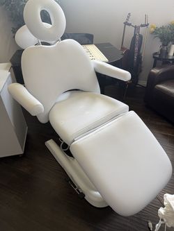 Electric Treatment Table for Clinic or MedSpa
