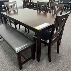 Comedor De Madera Nuevo En Caja