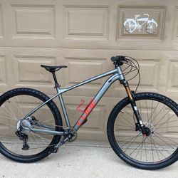 Cube Hardtail Mountain Bike
